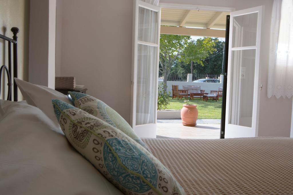 Nikodimos Garden Studios Agios Georgios  Exterior photo